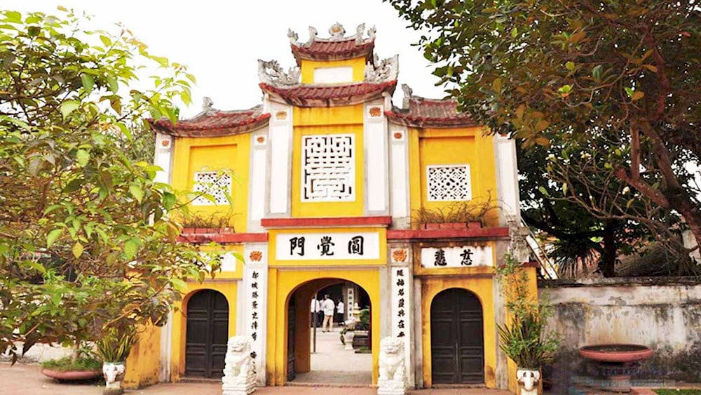 Cổng Tam Quan – Biểu tượng của sự tĩnh lặng tại chùa Một Cột